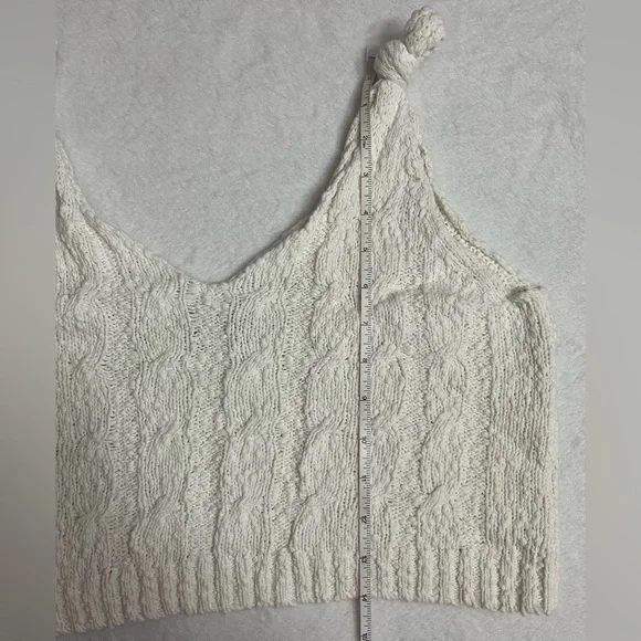 Show Me Your Mumu cream cable knit Trinity tank top sz medium versatile crop - Picture 3 of 7